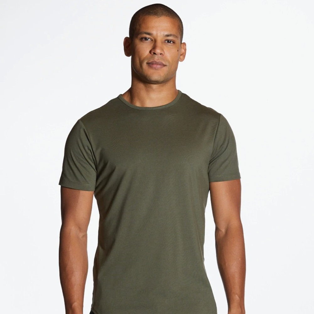 Cuts Clothing Elongated Crew Pine M